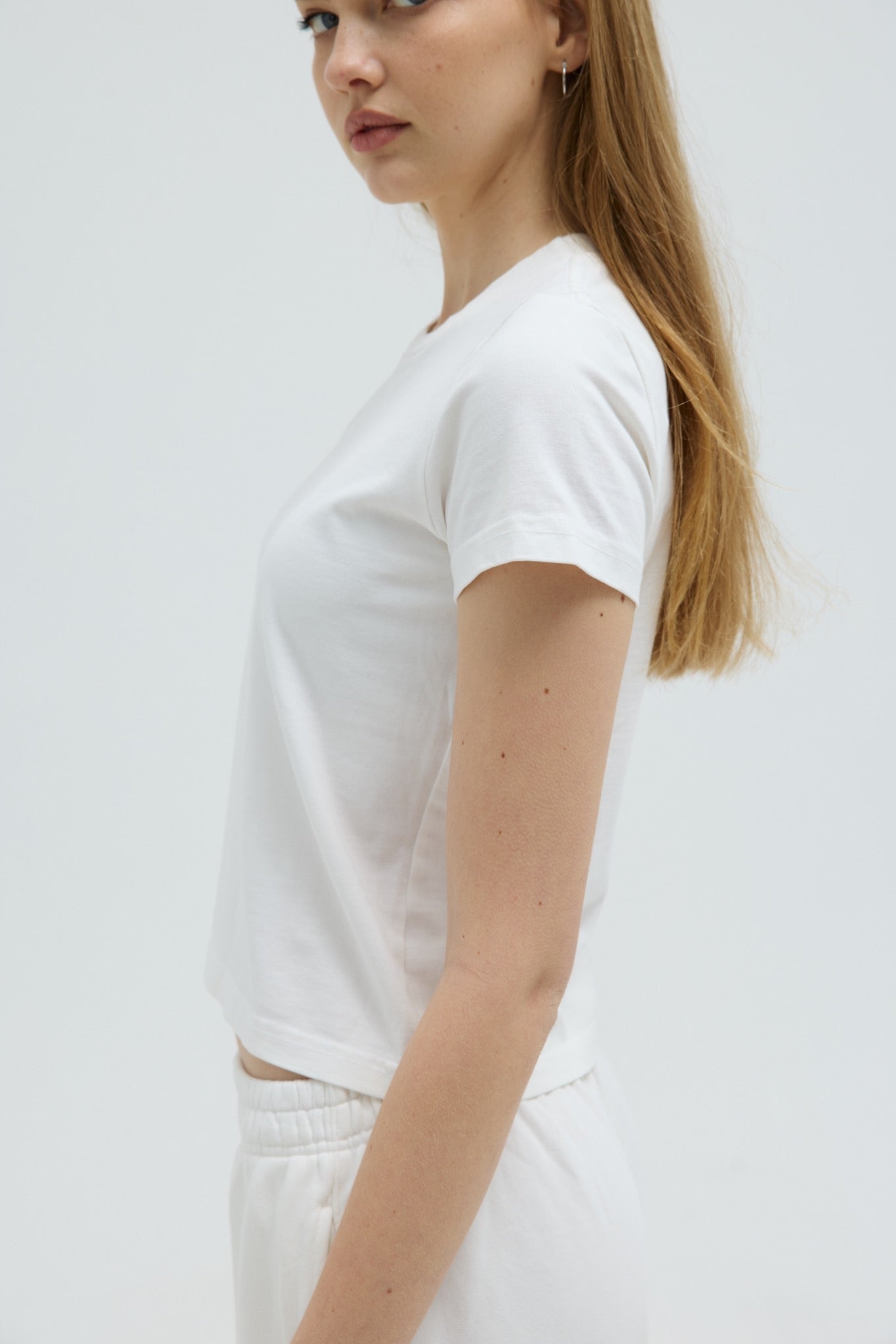Jacqueline Signature Tee - Old Money Cream